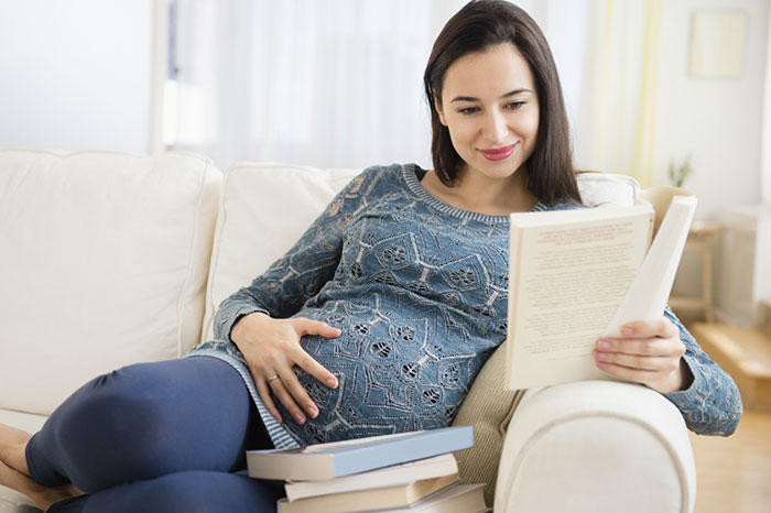 Все нужно знать беременной девушке. Чтение дополнительной литературы. Что необходимо знать при беременности для облегчения ее течения