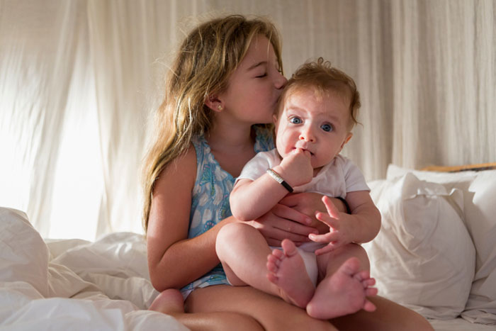 Quiet time for two: how to put both older and younger () Quiet hour for two: how to put both older and younger