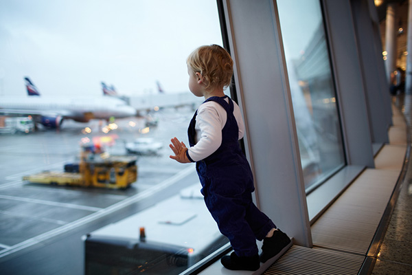 Listo para volar: reglas de viaje cómodo con un niño () Listo para volar: reglas de viaje cómodo con un niño.